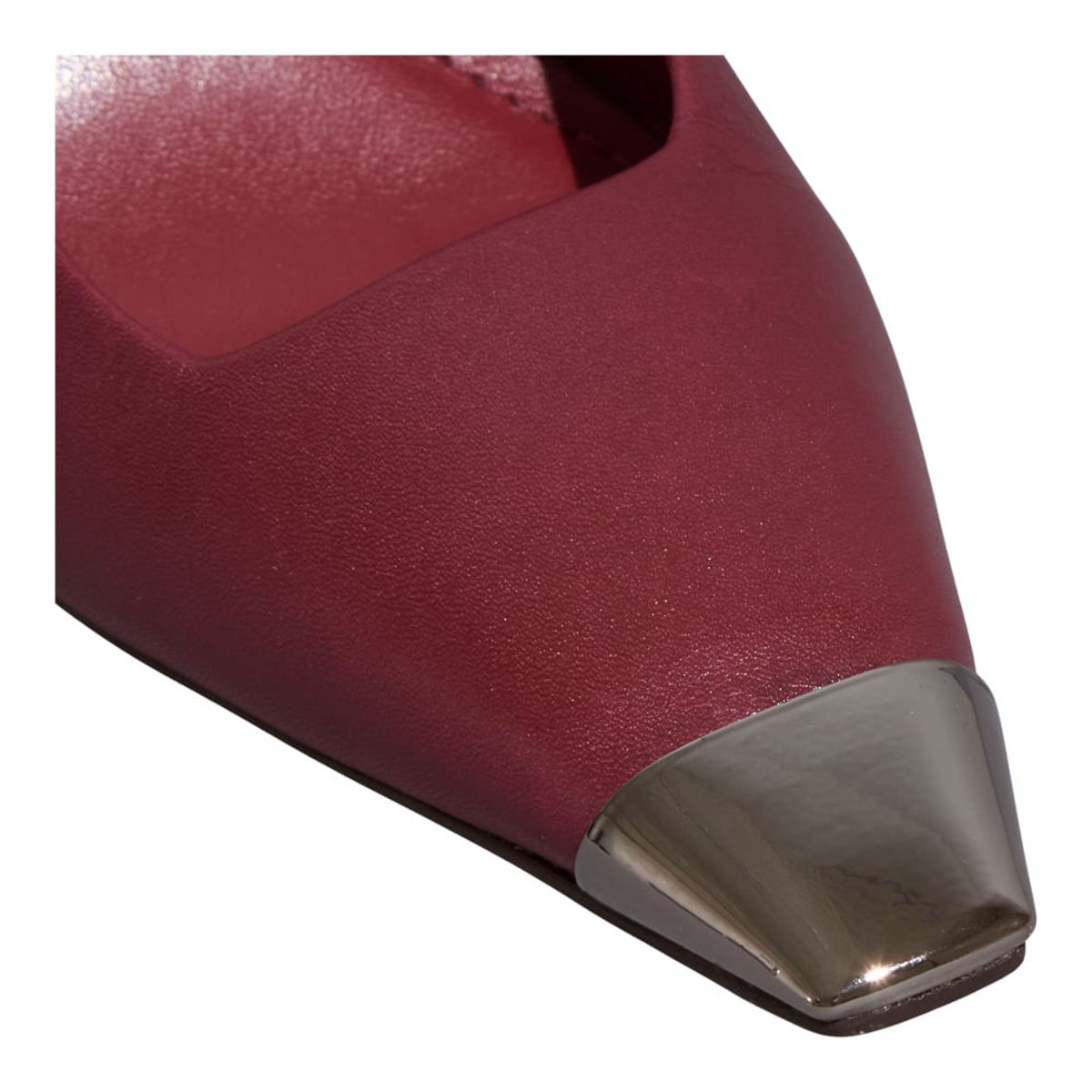 Scarpin Couro Confort Bico Fino Metalizado